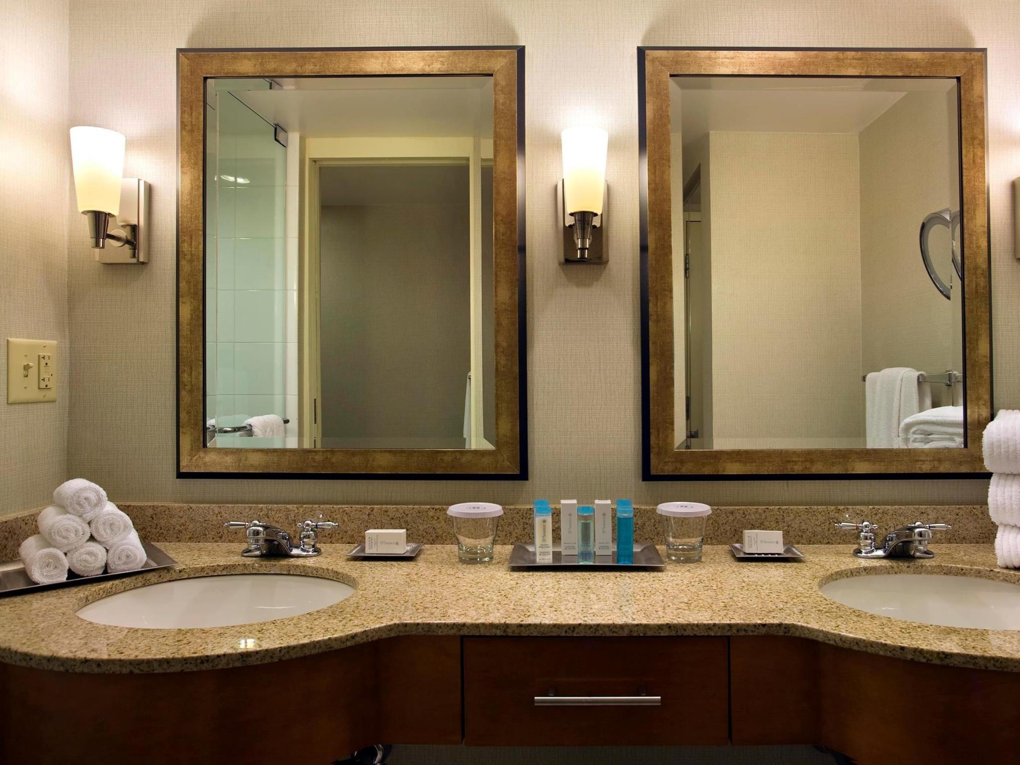 Doubletree By Hilton Hartford Downtown Hotel Buitenkant foto