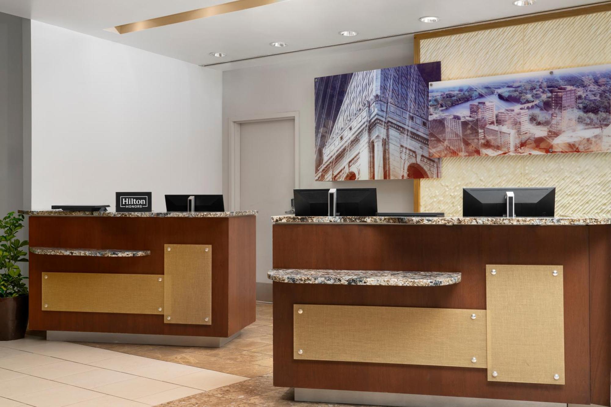 Doubletree By Hilton Hartford Downtown Hotel Buitenkant foto